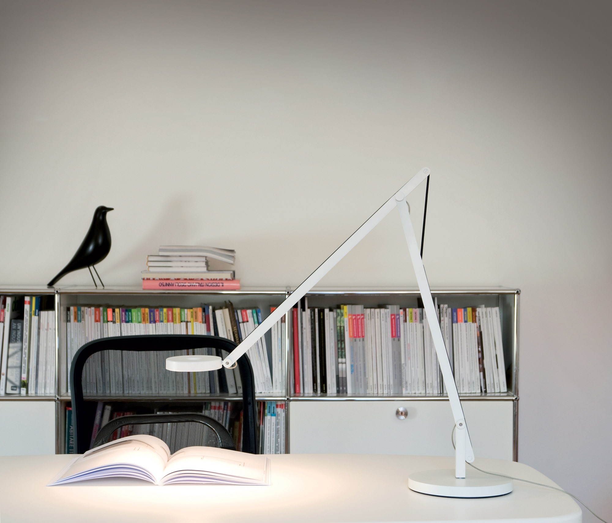 Lampka stolikowa STRING design by_ Rotaliana